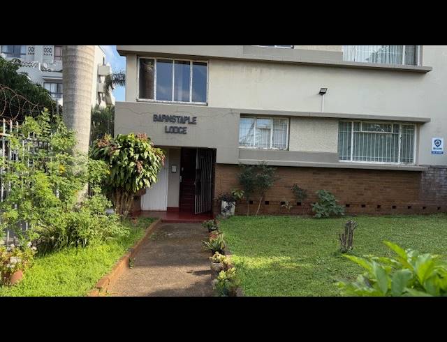 1 BEDROOM APARTMENT TO LET IN ESSENWOOD